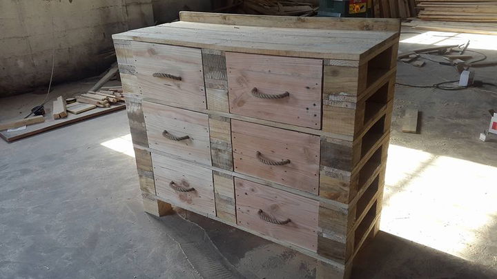 diy pallet dresser table